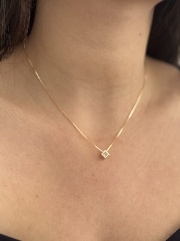 COLAR CRISTAL