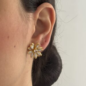 BRINCO FOLHEADO MARGARIDA