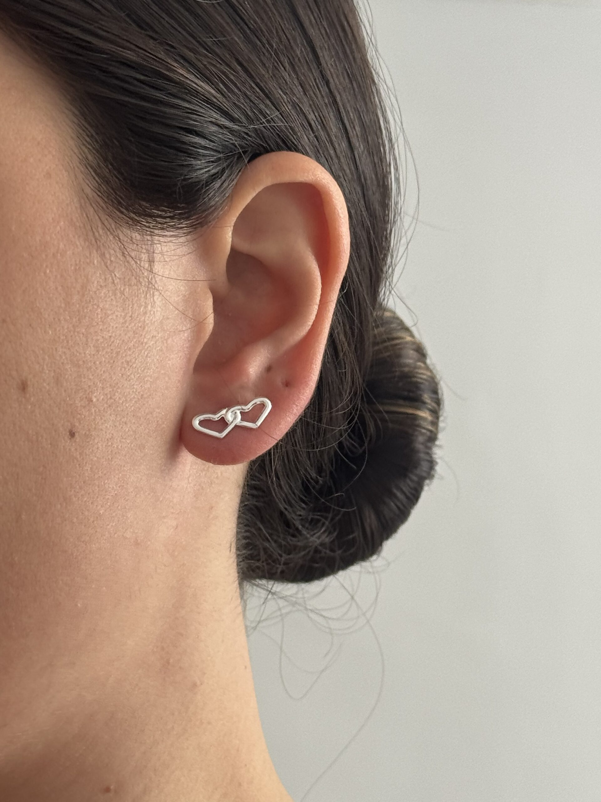 BRINCO CORAÇÕES FOLHEADO A PRATA