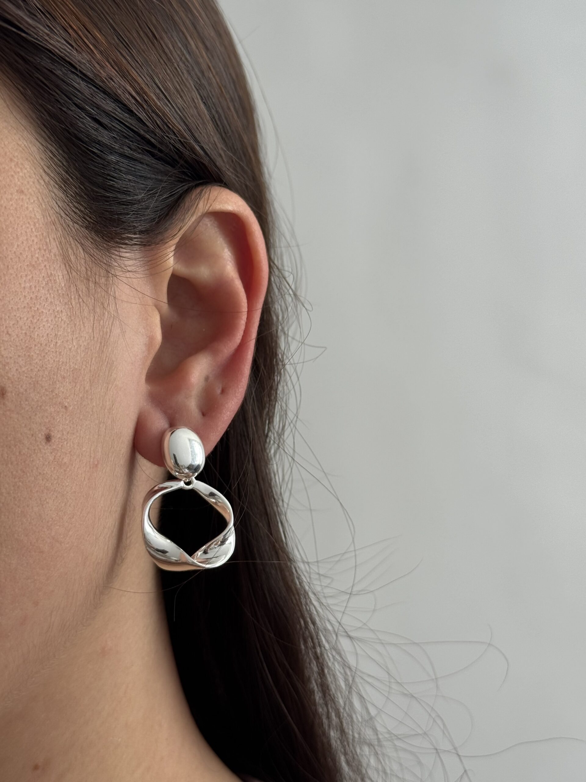 BRINCO FOLHEADO A PRATA