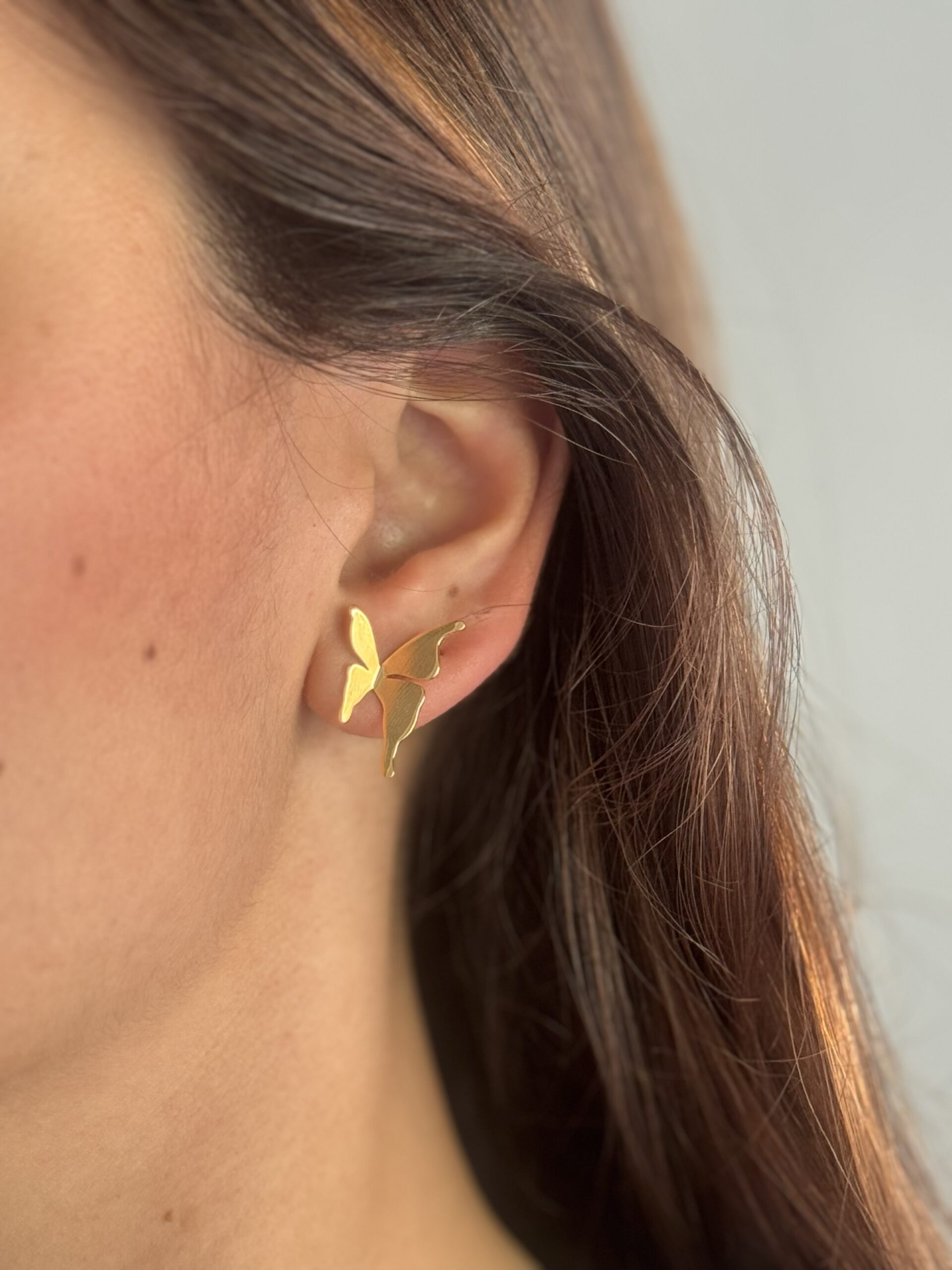 BRINCO BORBOLETA SEMIJOIA